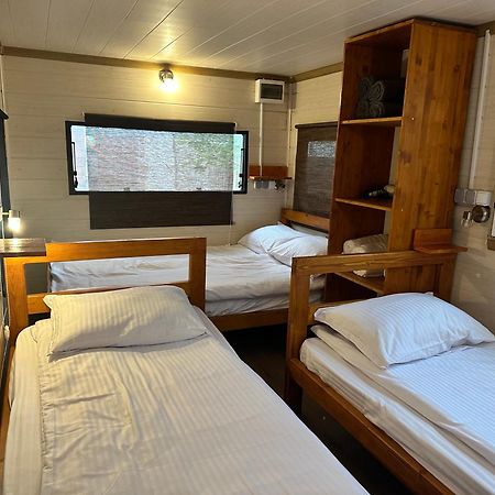Cozyvan Каравана Под Наем Hotel โซโซโปล ภายนอก รูปภาพ