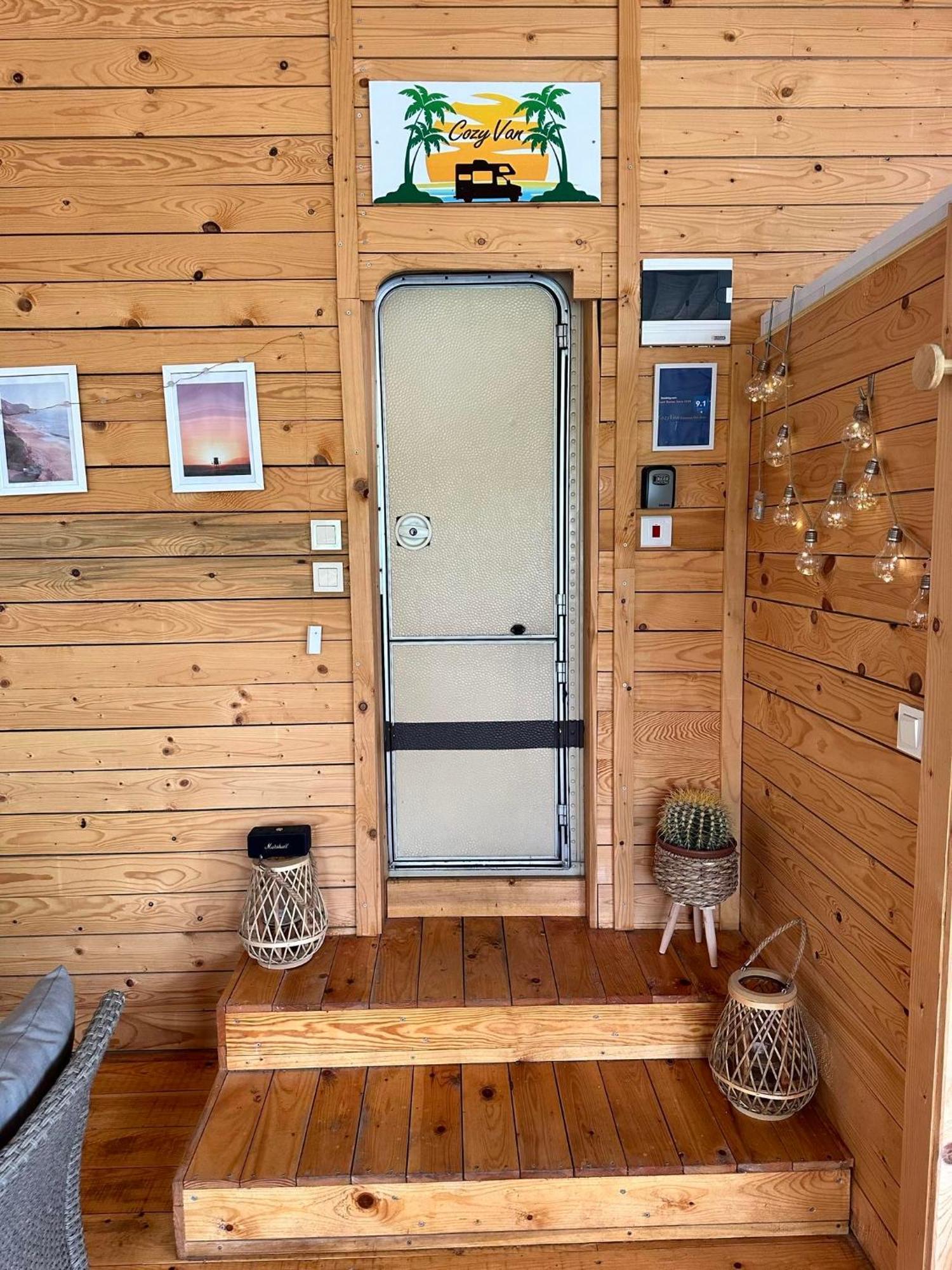 Cozyvan Каравана Под Наем Hotel โซโซโปล ภายนอก รูปภาพ